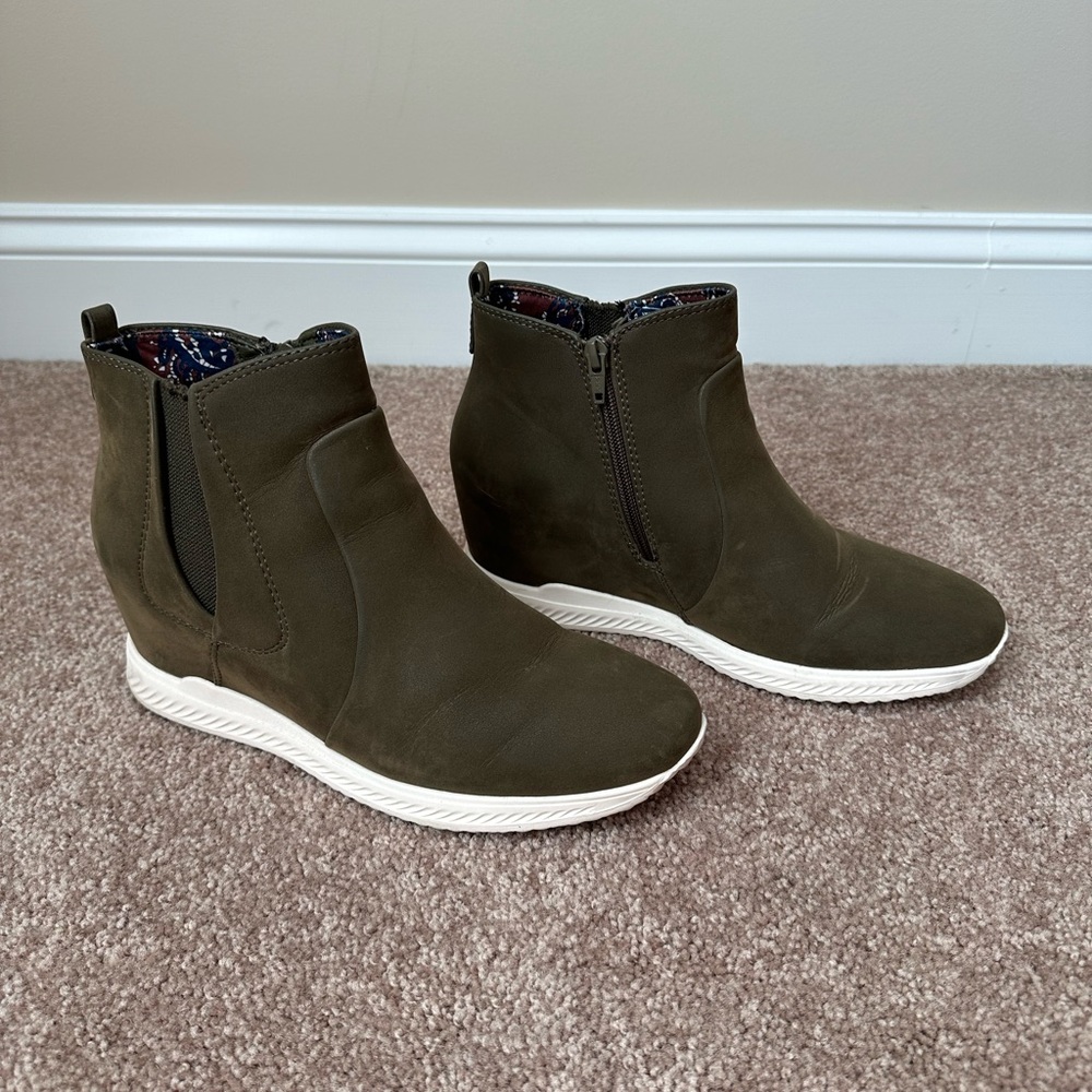 Baretraps Size 10 Booties